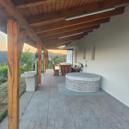 Daire Gold Wine Estate *