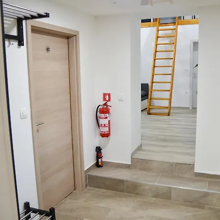 Gold Wine Estate * 포들레흐니크