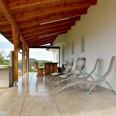 Gold Wine Estate * Podlehnik