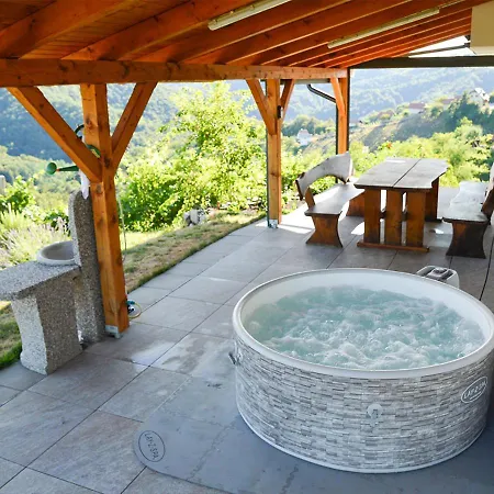 Gold Wine Estate 포들레흐니크