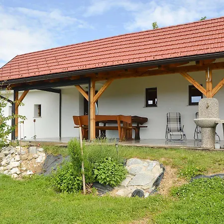 Gold Wine Estate *