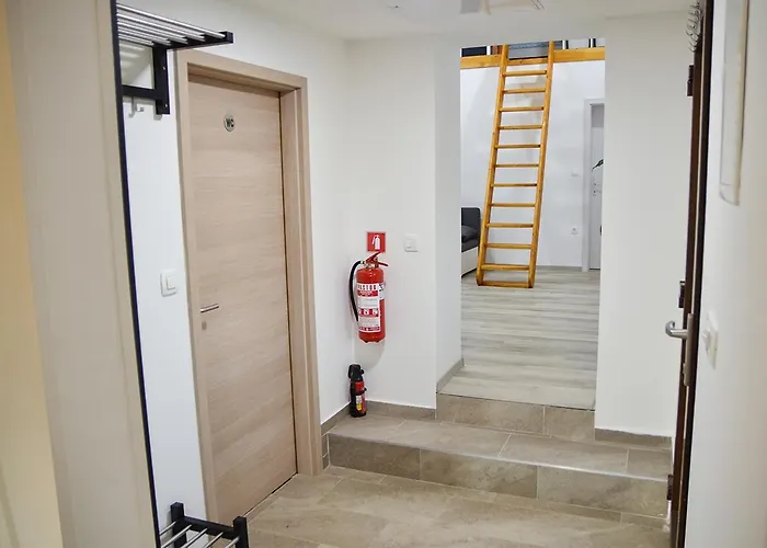 Gold Wine Estate * Podlehnik