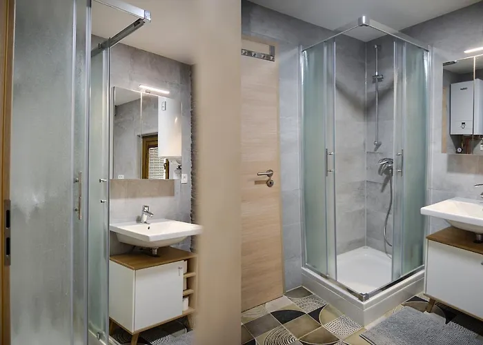 Gold Wine Estate شقة